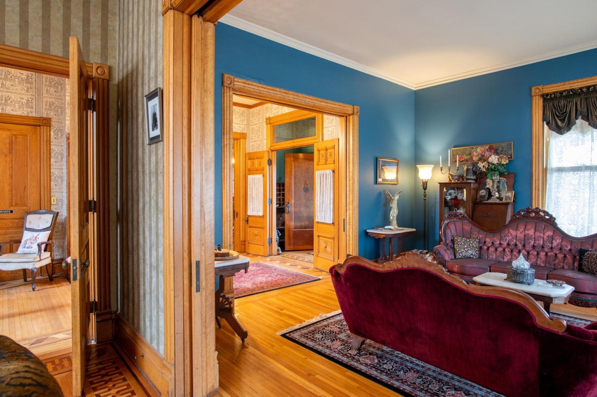 Aurora Staples Inn Stillwater Bagian luar foto